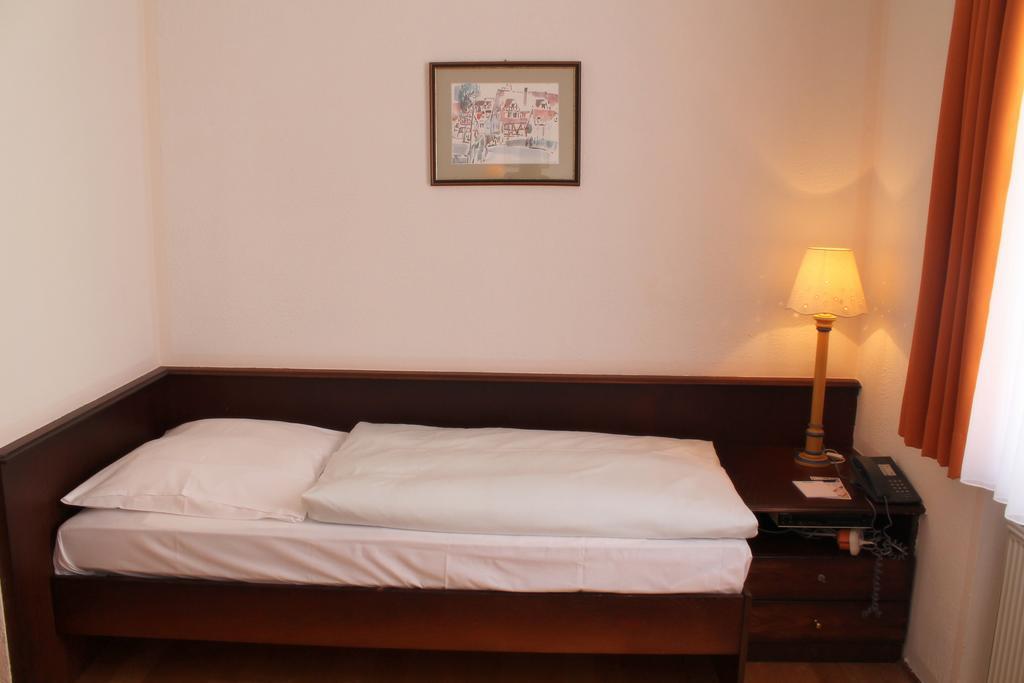 Steichele Hotel & Weinrestaurant Núremberg Habitación foto